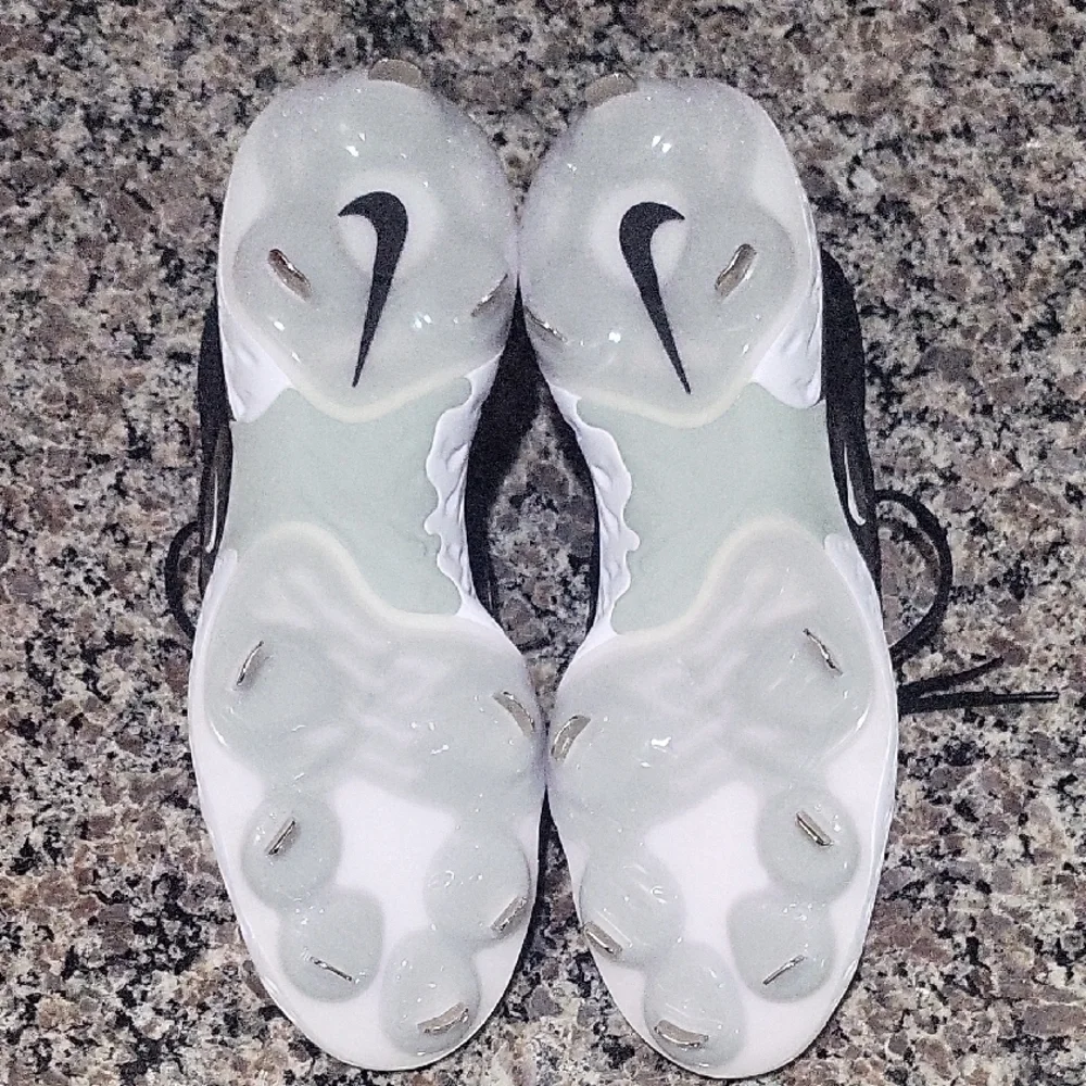 Alpha Huarache Elite 4 Low - Picture 6 of 12